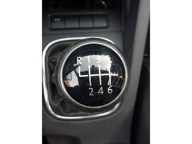 volkswagen golf v berlina (1k1) del año 2005