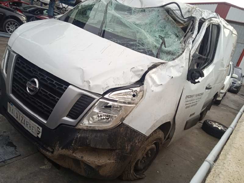 nissan nv 400 del año 2012