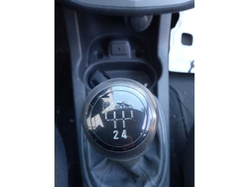 opel corsa d del año 2011