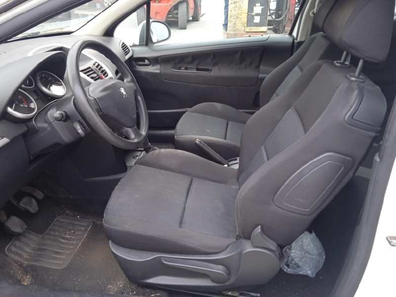 peugeot 207 del año 2008