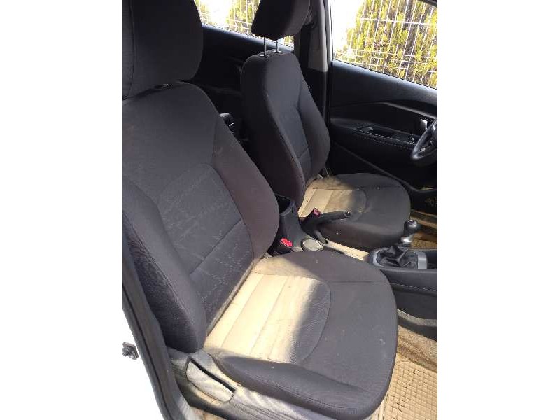 kia rio del año 2014