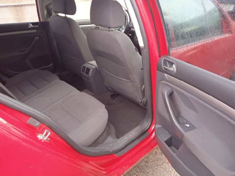 volkswagen golf v berlina (1k1) del año 2005