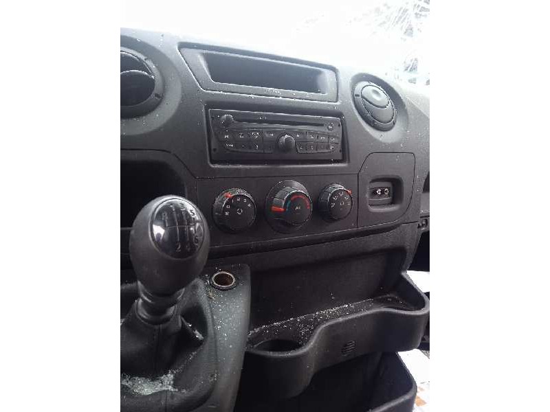 nissan nv 400 del año 2012