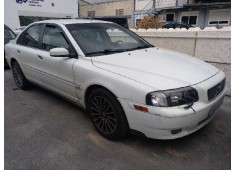 volvo s80 berlina del año 2004