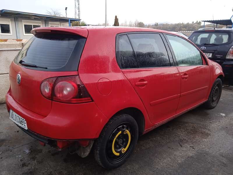 volkswagen golf v berlina (1k1) del año 2005