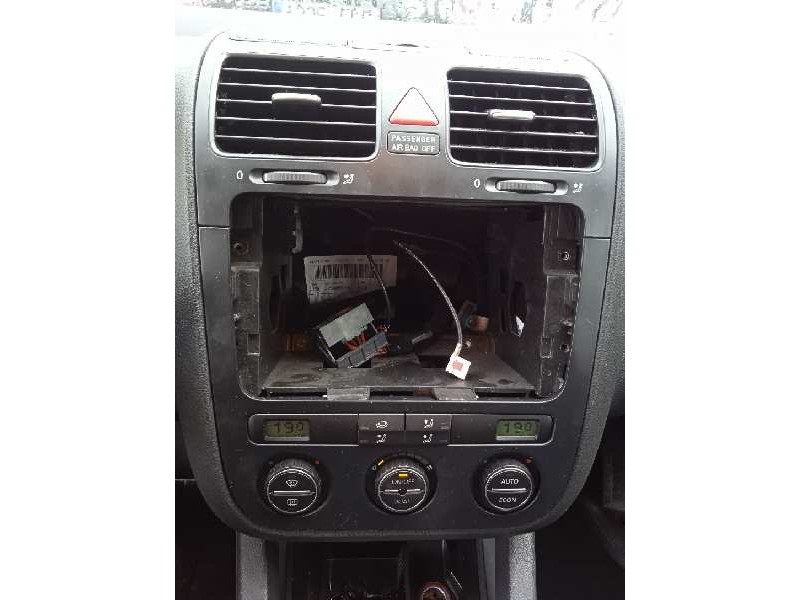 volkswagen golf v berlina (1k1) del año 2005