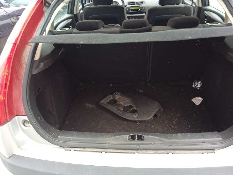 citroën c4 berlina del año 2005