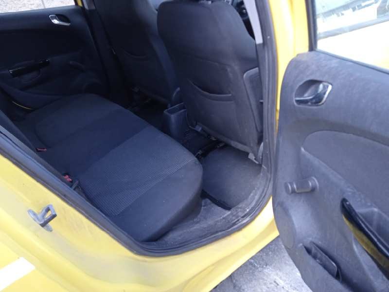 opel corsa d del año 2011