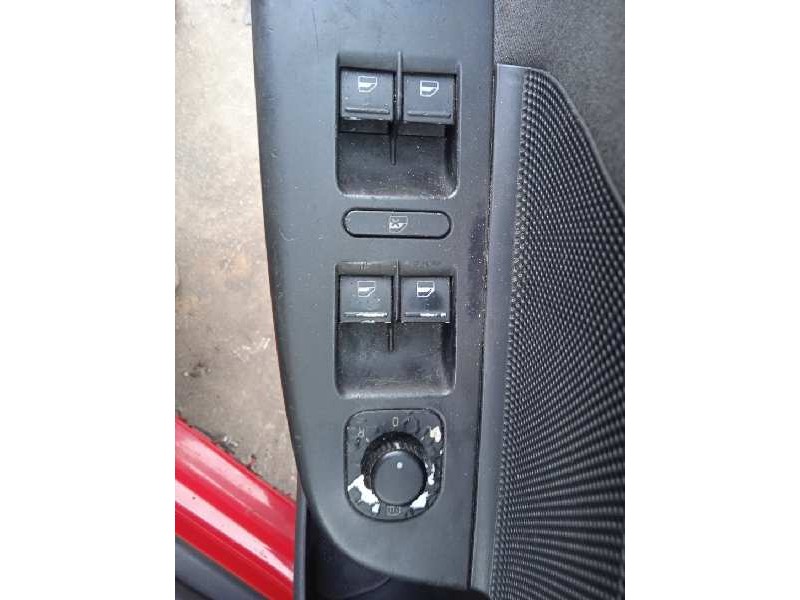 volkswagen golf v berlina (1k1) del año 2005