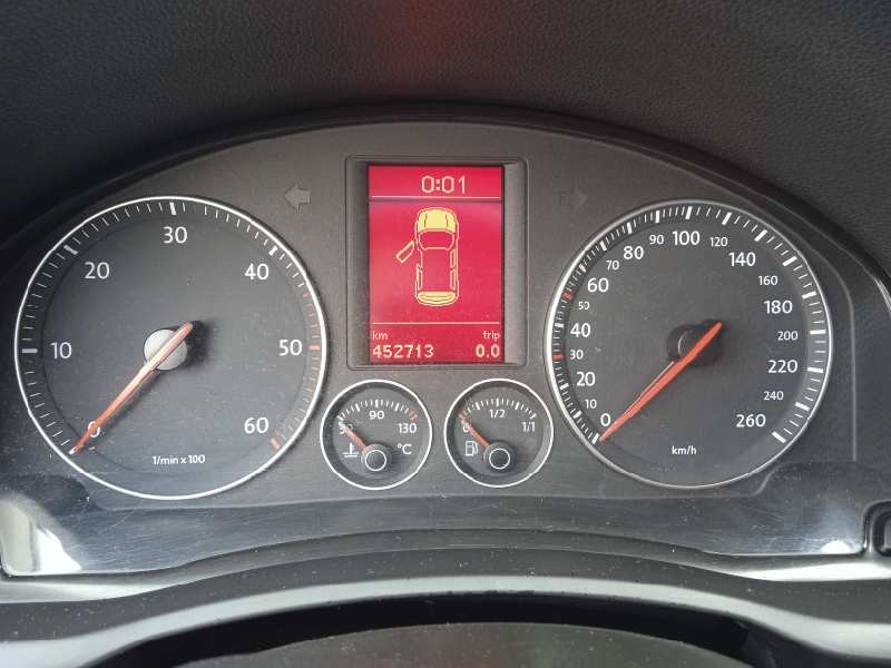 volkswagen golf v berlina (1k1) del año 2005