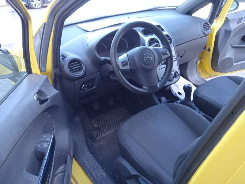 opel corsa d del año 2011