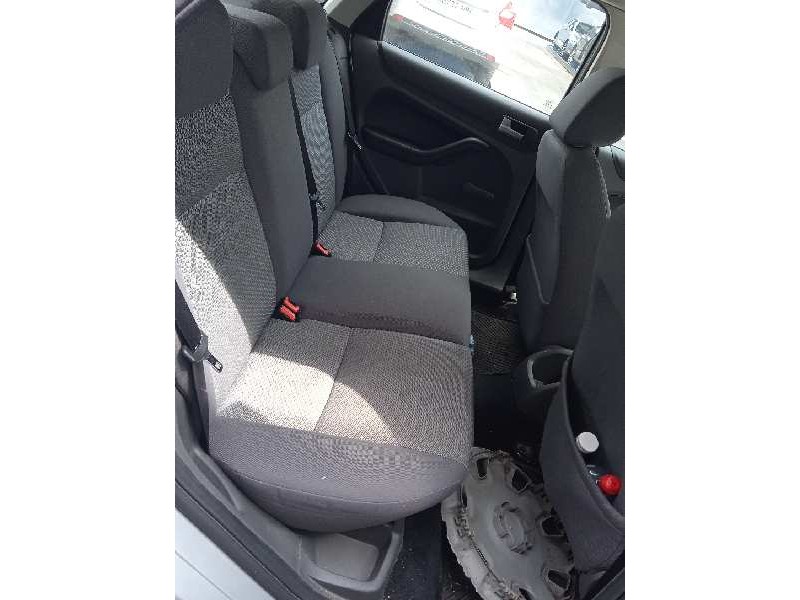 ford focus berlina (cap) del año 2006