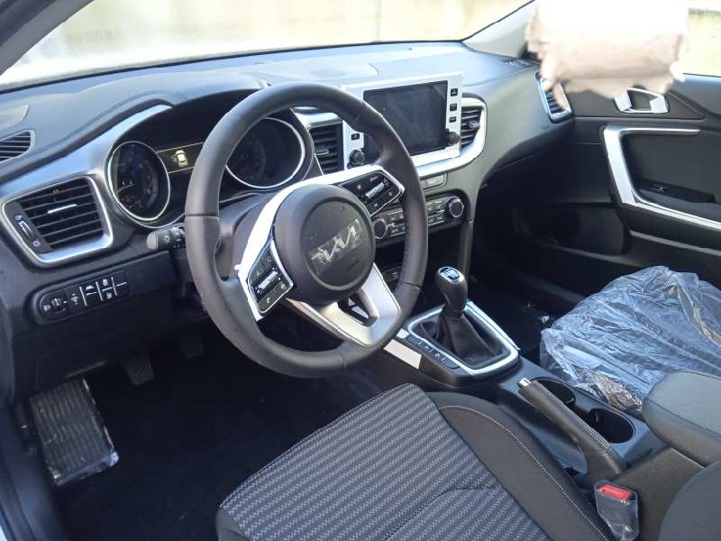 kia xceed del año 2023