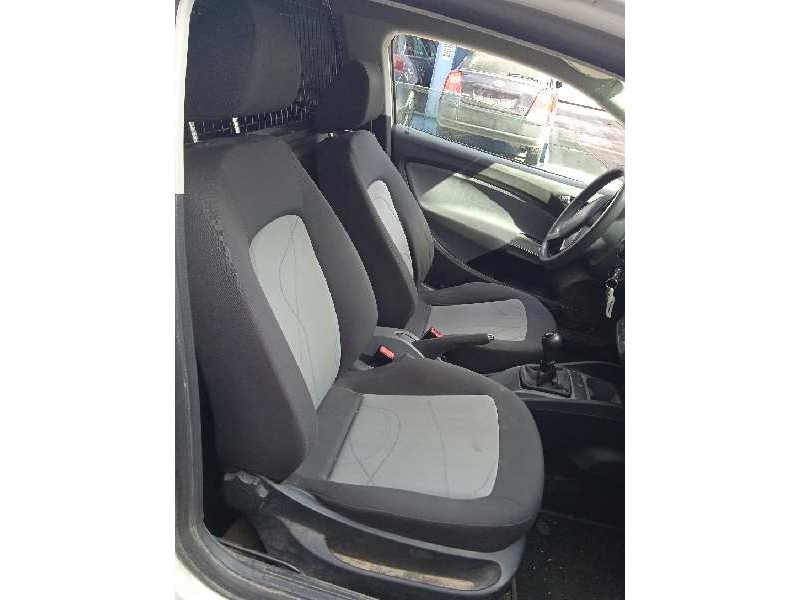 seat ibiza (6j5) del año 2012