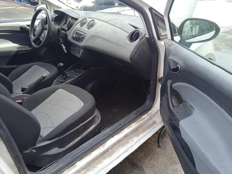 seat ibiza (6j5) del año 2012