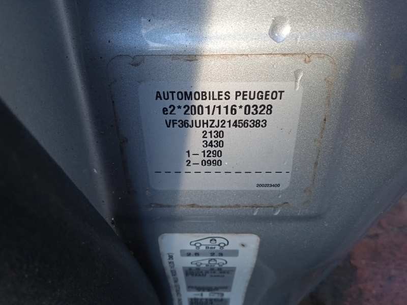 peugeot 407 coupe del año 2006