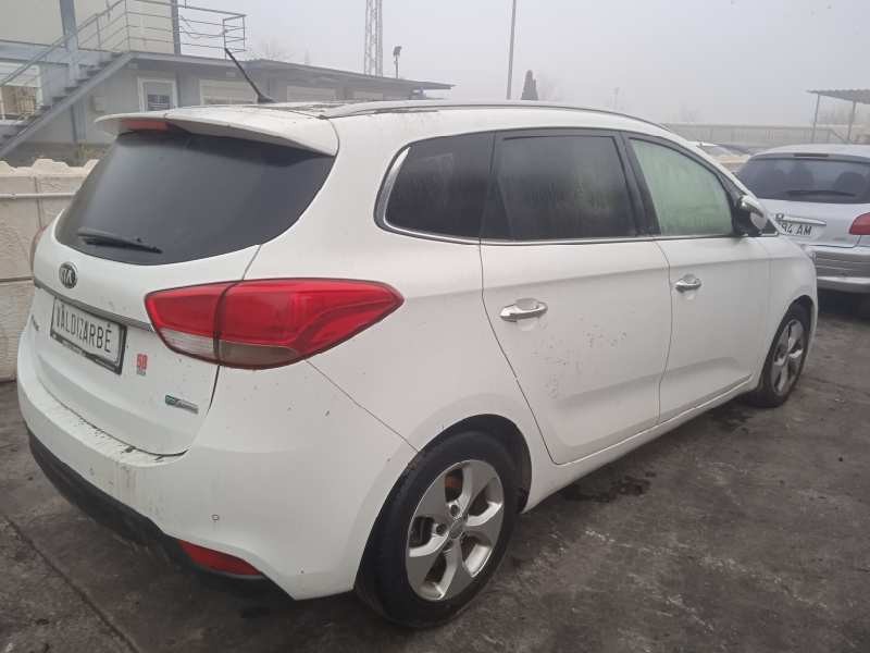 kia carens ( ) del año 2014