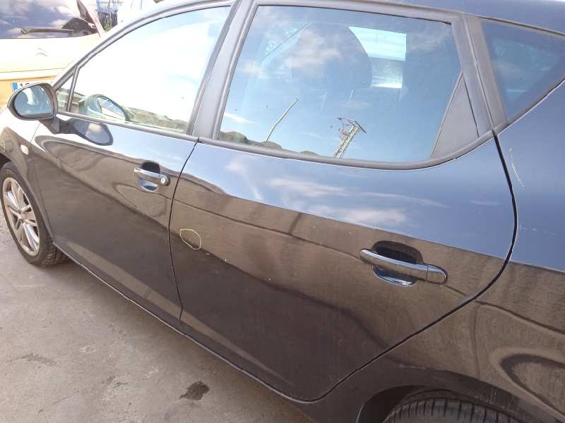 seat ibiza (6j5) del año 2010