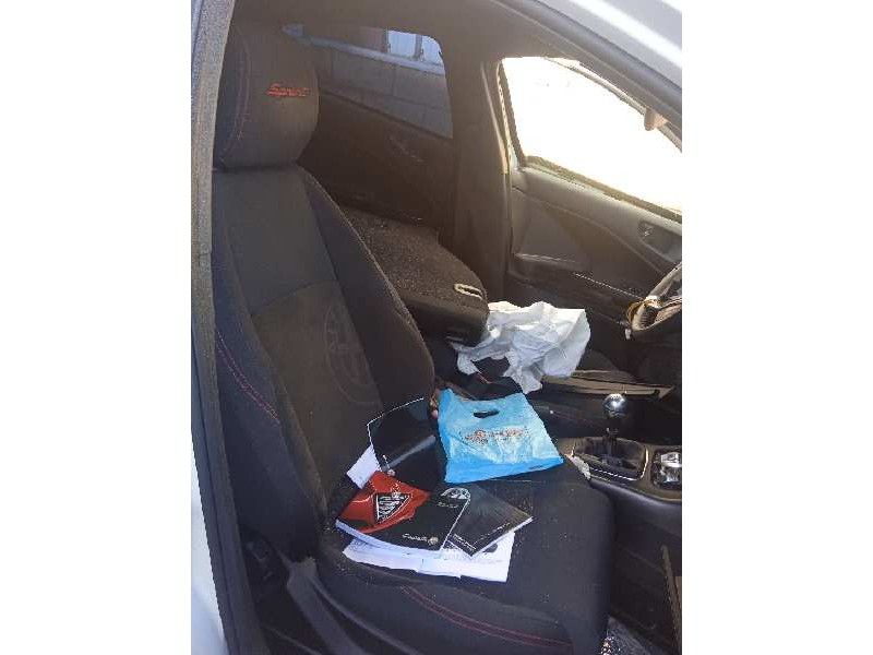 alfa romeo giulietta (191) del año 2015