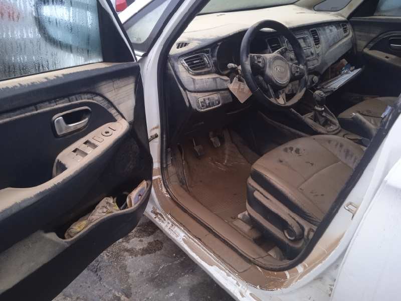 kia carens ( ) del año 2014