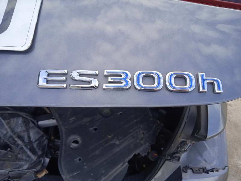 lexus es del año 2020