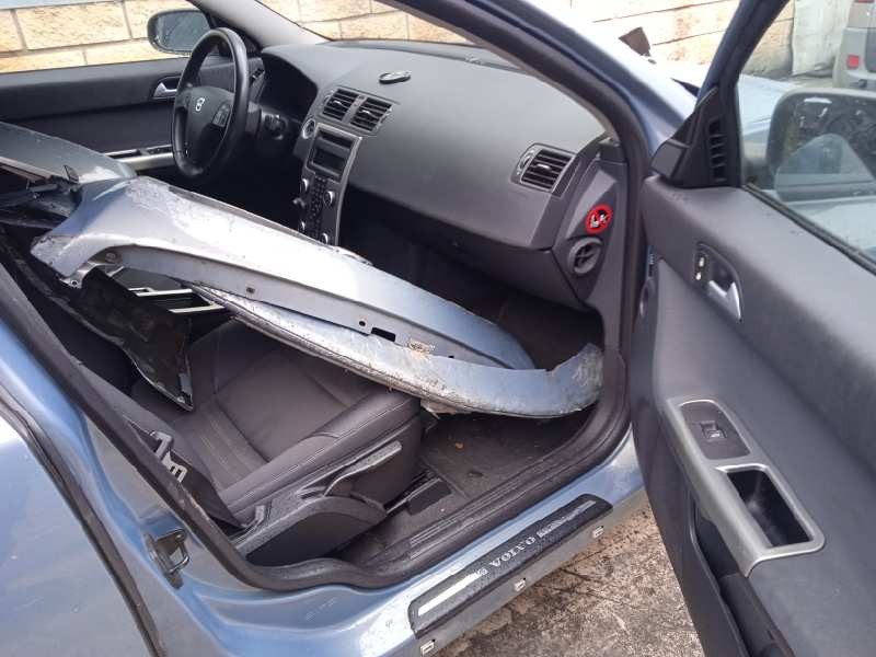 volvo s40 berlina del año 2008