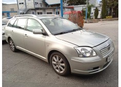 toyota avensis wagon (t25) del año 2003