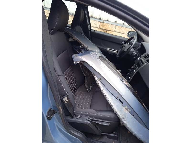 volvo s40 berlina del año 2008