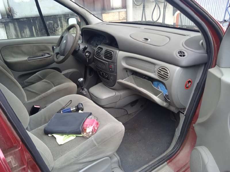 renault scenic (ja..) del año 2002