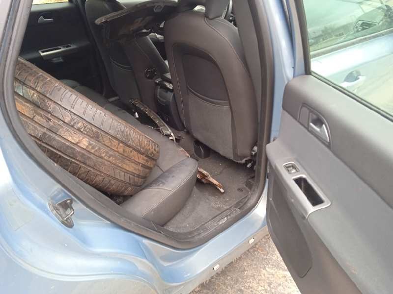 volvo s40 berlina del año 2008