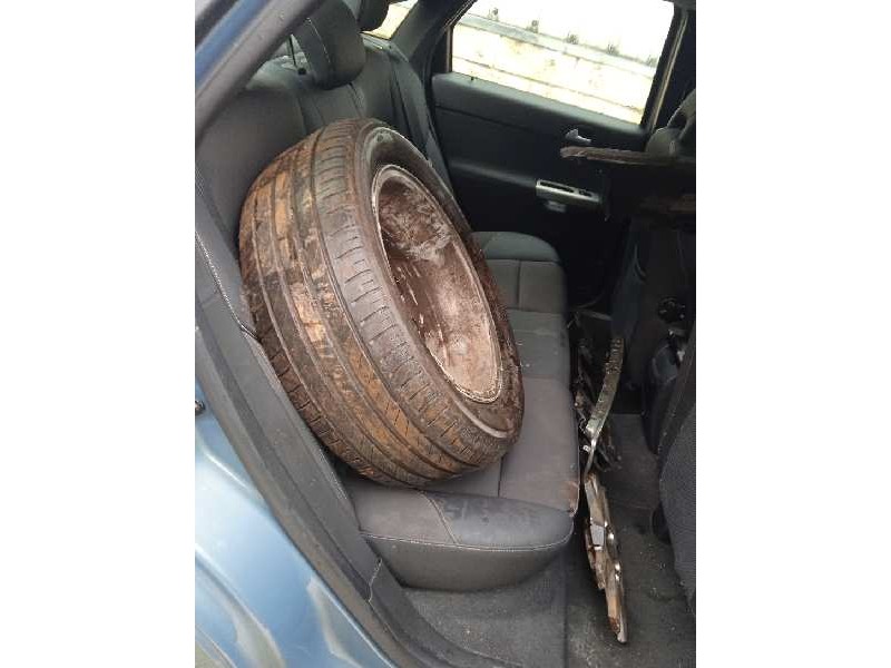 volvo s40 berlina del año 2008