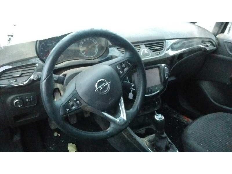 opel corsa e del año 2015