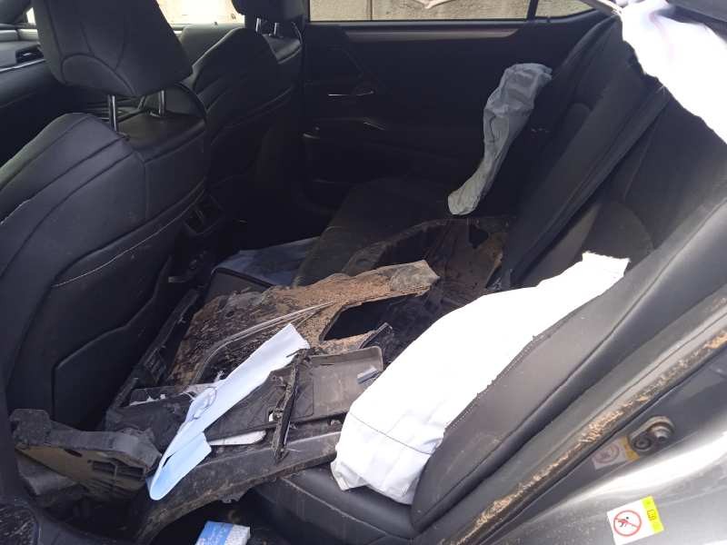 lexus es del año 2020