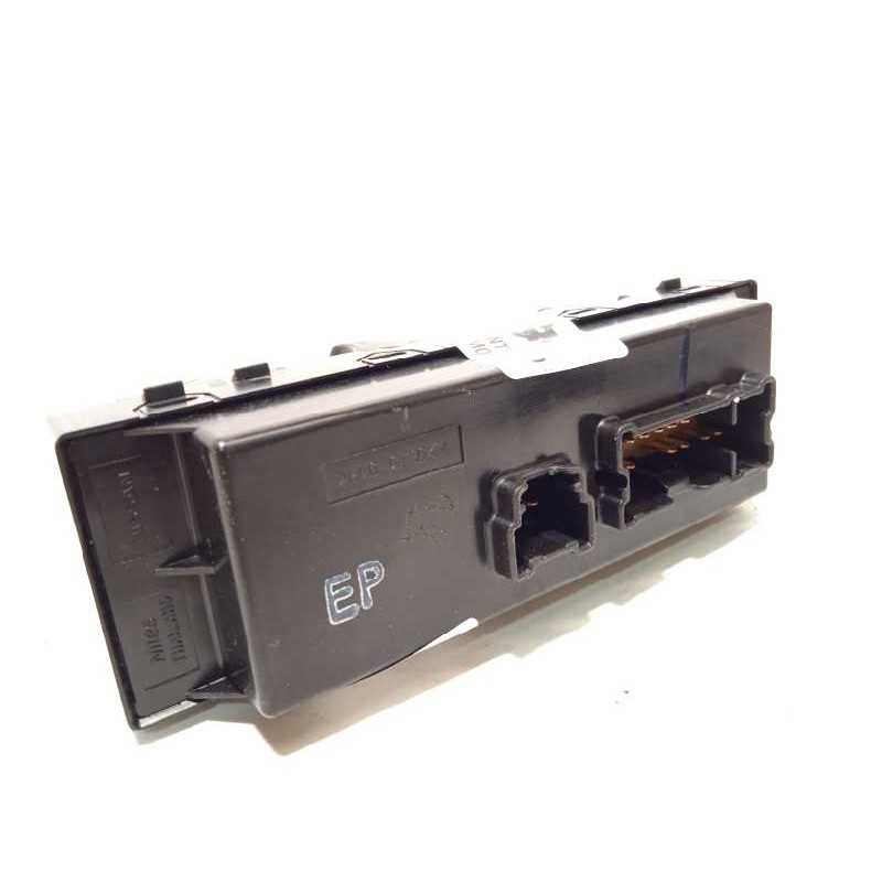 Recambio de mando elevalunas delantero izquierdo para nissan qashqai (j11) tekna referencia OEM IAM 254014EA1A  