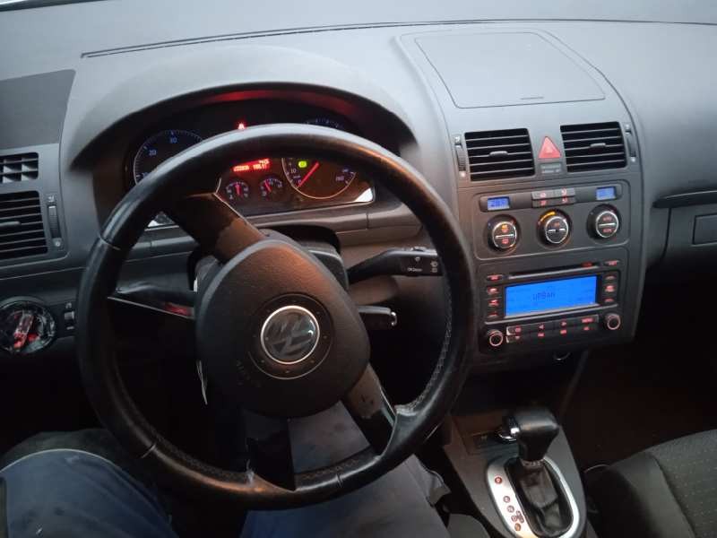 volkswagen touran (1t1) del año 2004