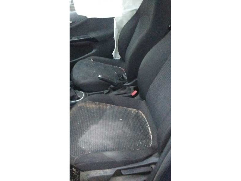 opel corsa e del año 2015