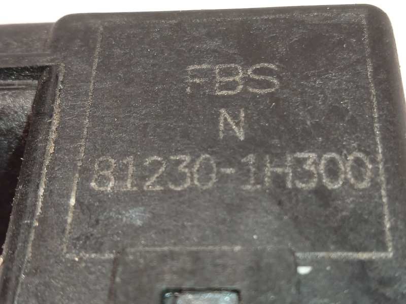 Recambio de cerradura maletero / porton para hyundai ix35 2.0 crdi cat referencia OEM IAM 812301H300  