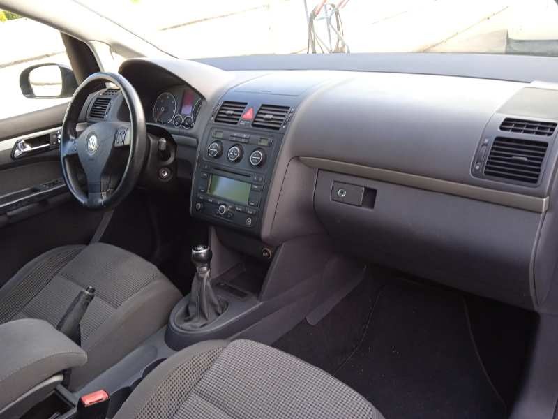volkswagen touran (1t1) del año 2006
