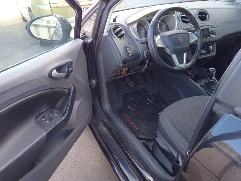 seat ibiza (6j5) del año 2010