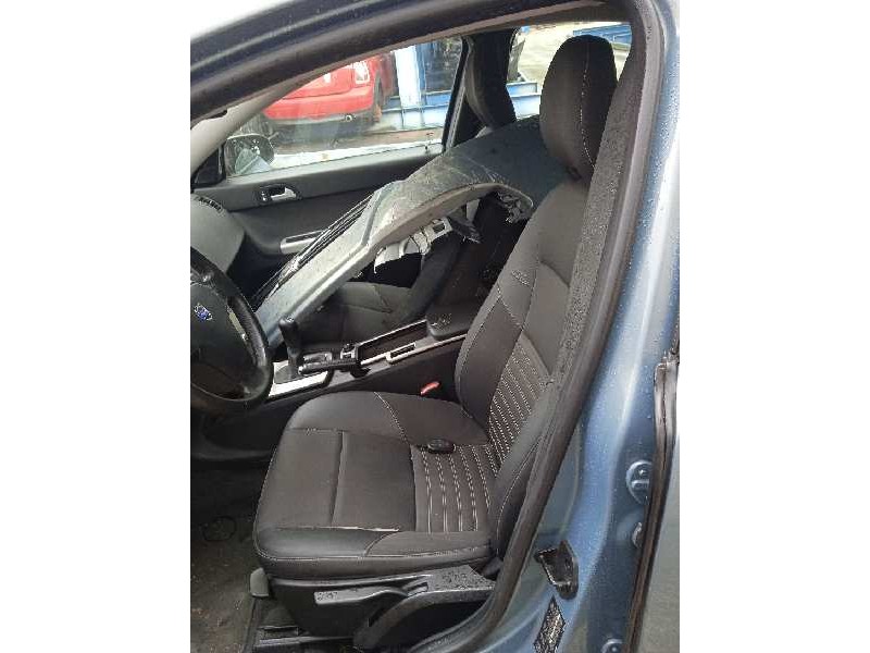 volvo s40 berlina del año 2008