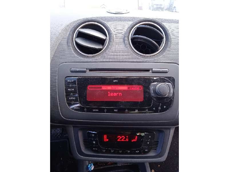 seat ibiza (6j5) del año 2010