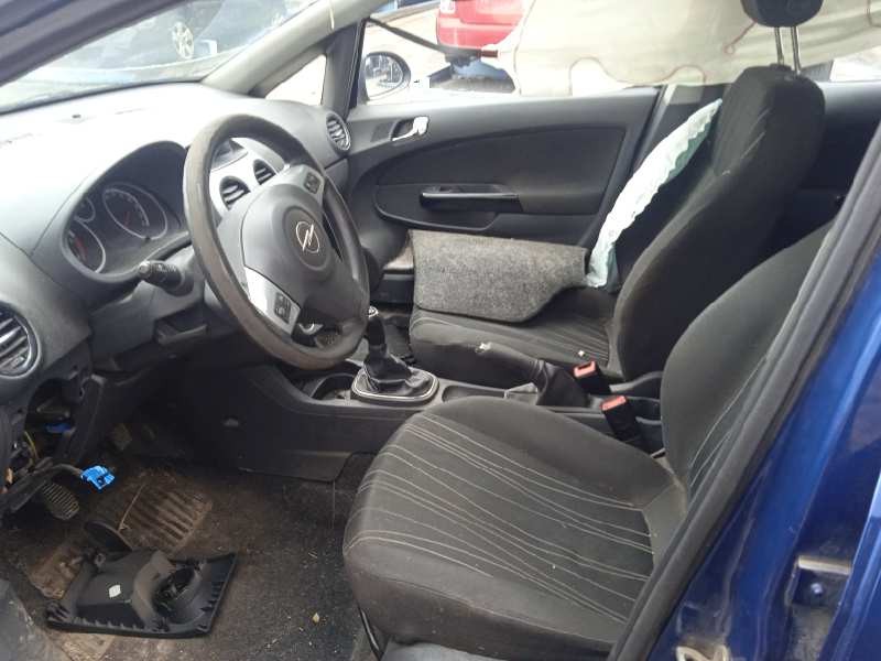 opel corsa d del año 2009