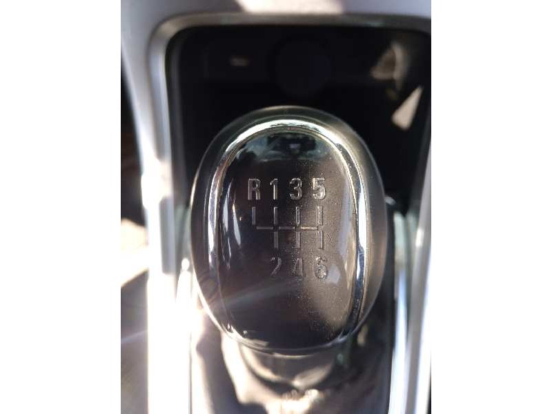 opel astra j lim. del año 2015