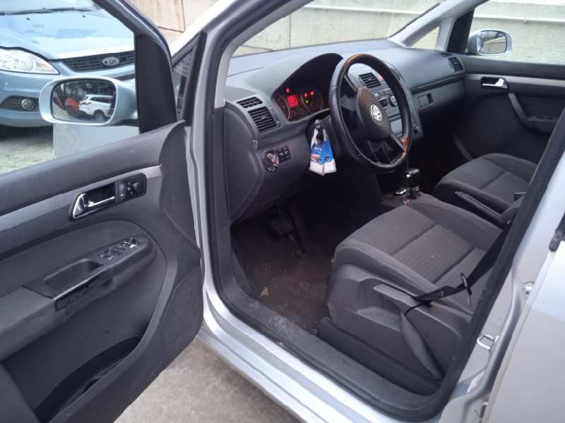 volkswagen touran (1t1) del año 2004