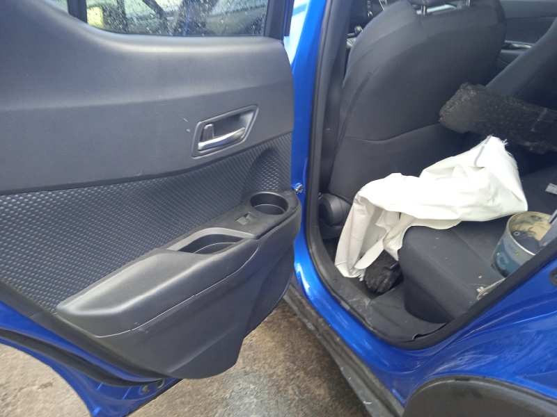 toyota c-hr del año 2021