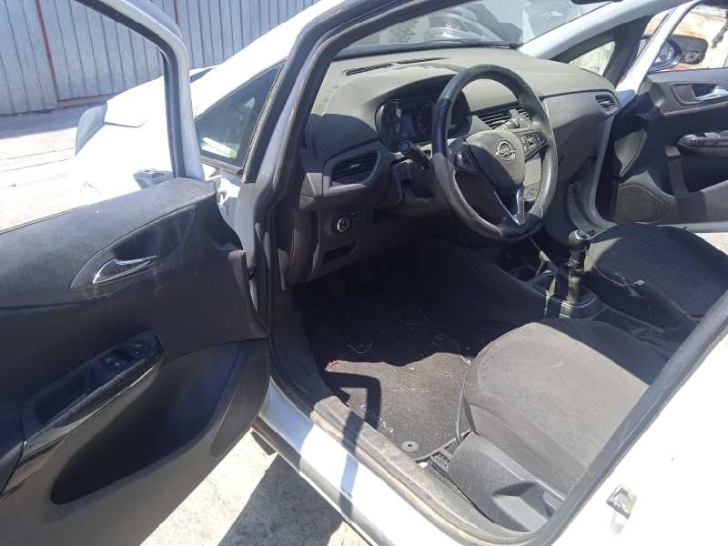 opel corsa e del año 2015