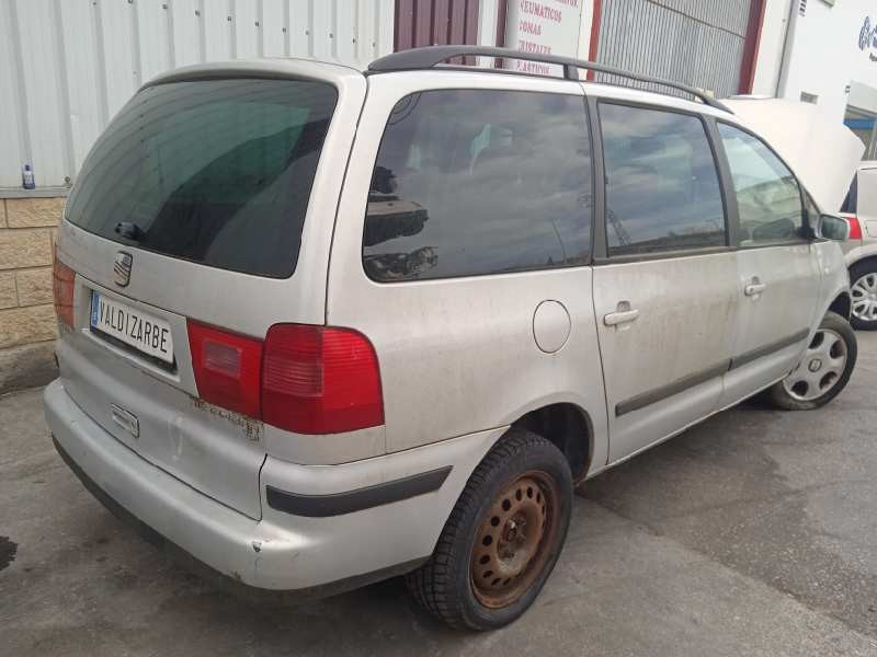 seat alhambra (7v9) del año 2002