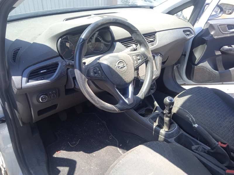 opel corsa e del año 2015