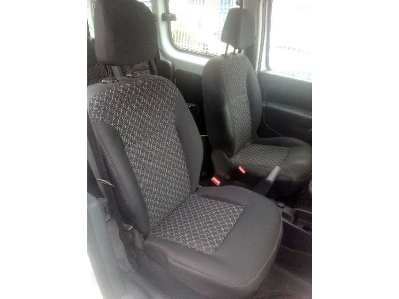 renault kangoo del año 2013