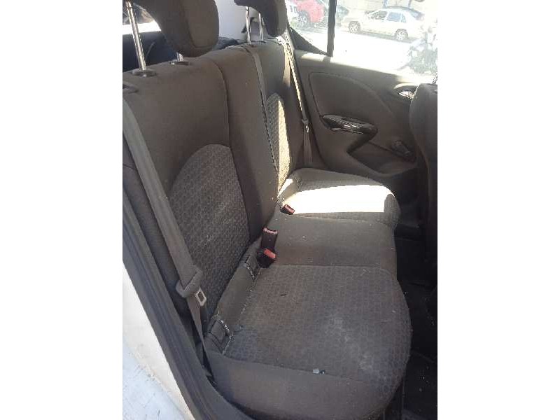 opel corsa e del año 2015